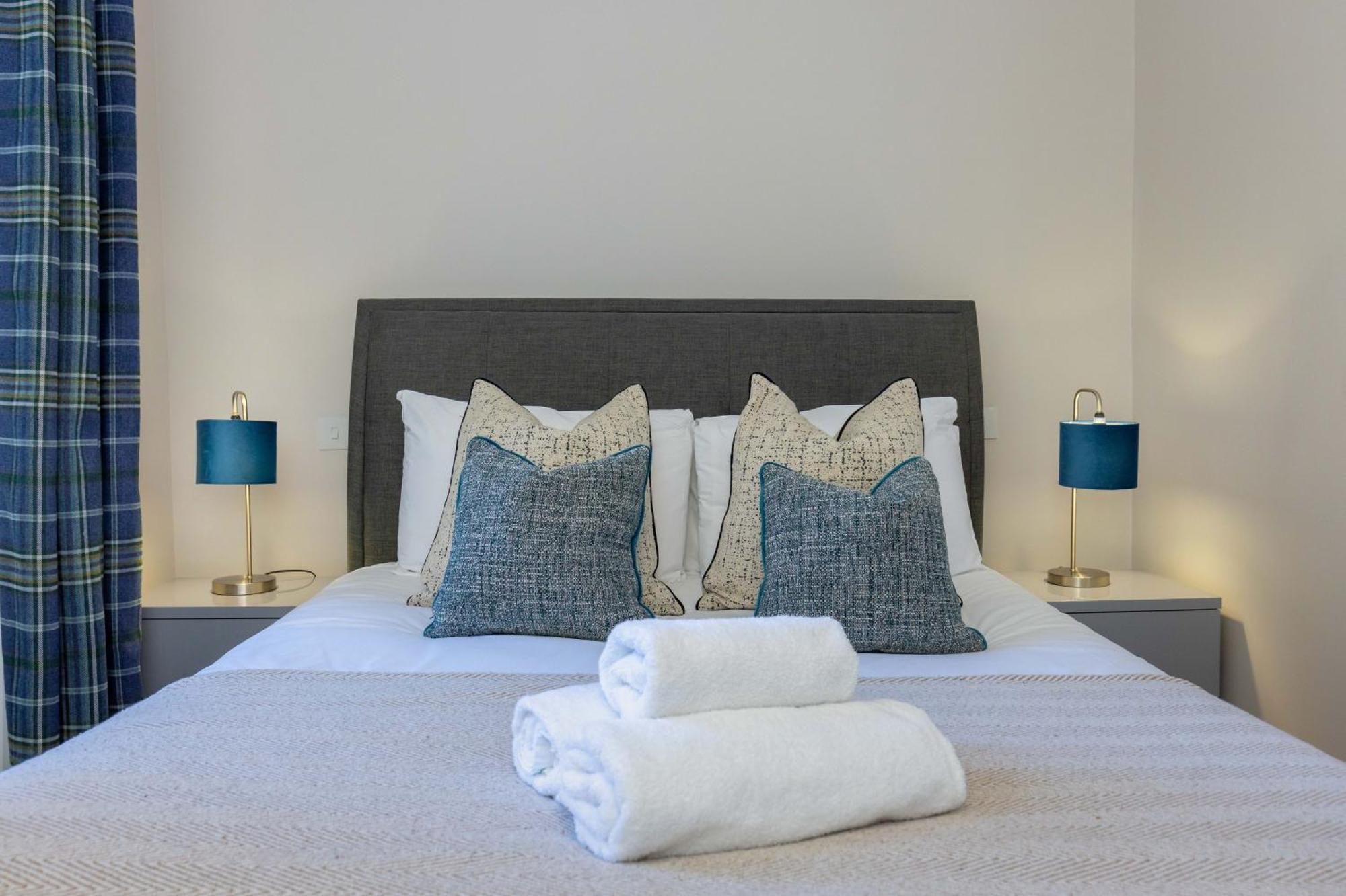 Dragon Suites - Edinburgh City Centre 1 Bed Apartment — Photos 2